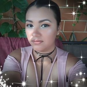 Meet your Posher, Damaris